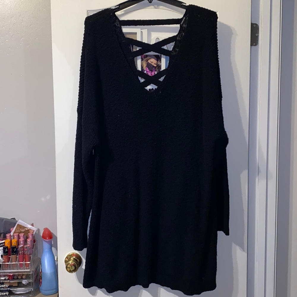 Torrid Black knitted shirt sweater with crisscrossed back design